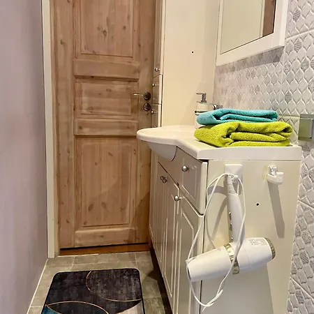 Lovely And Quiet In Kristiine. Free Parking. * Tallinn