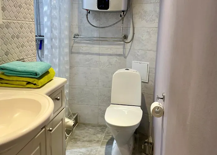 Lovely And Quiet In Kristiine. Free Parking. * تالين